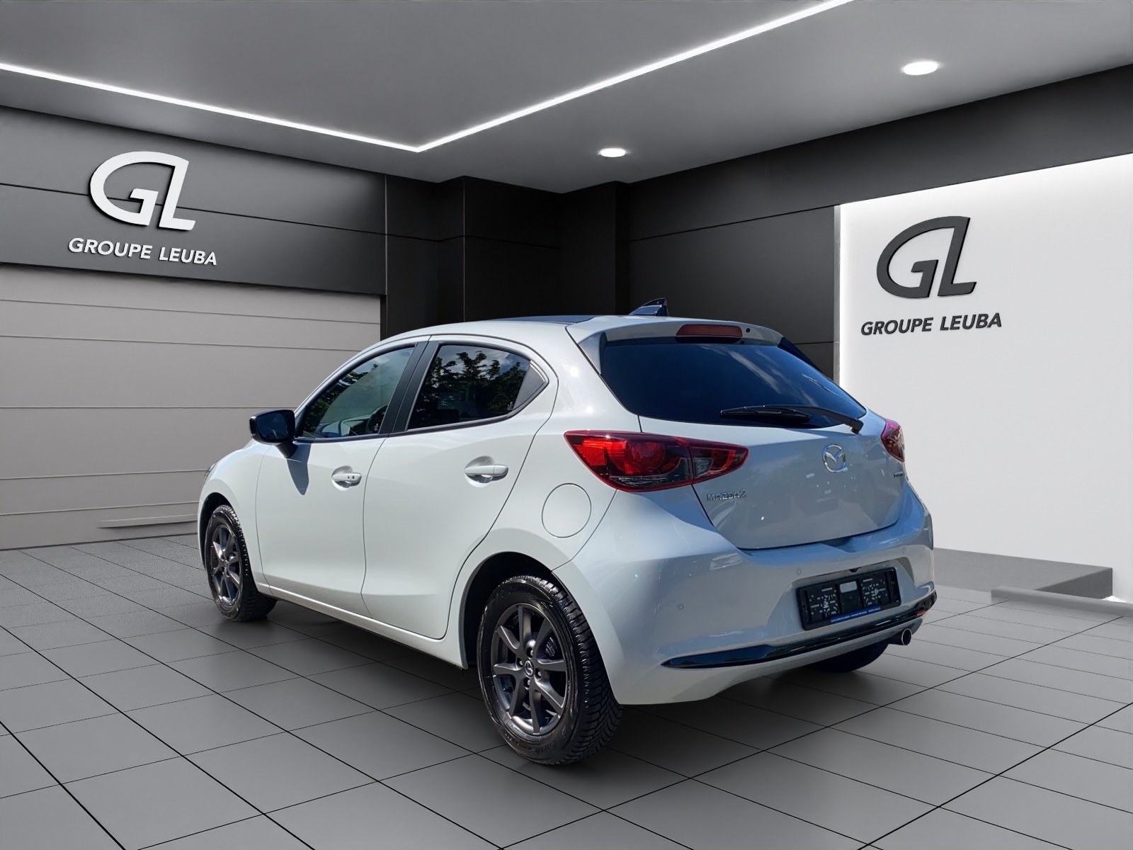 MAZDA 2 SKYACTIV-G 90 Homura Aka Automat, Benzin, Occasion / Gebraucht, Automatik - 5
