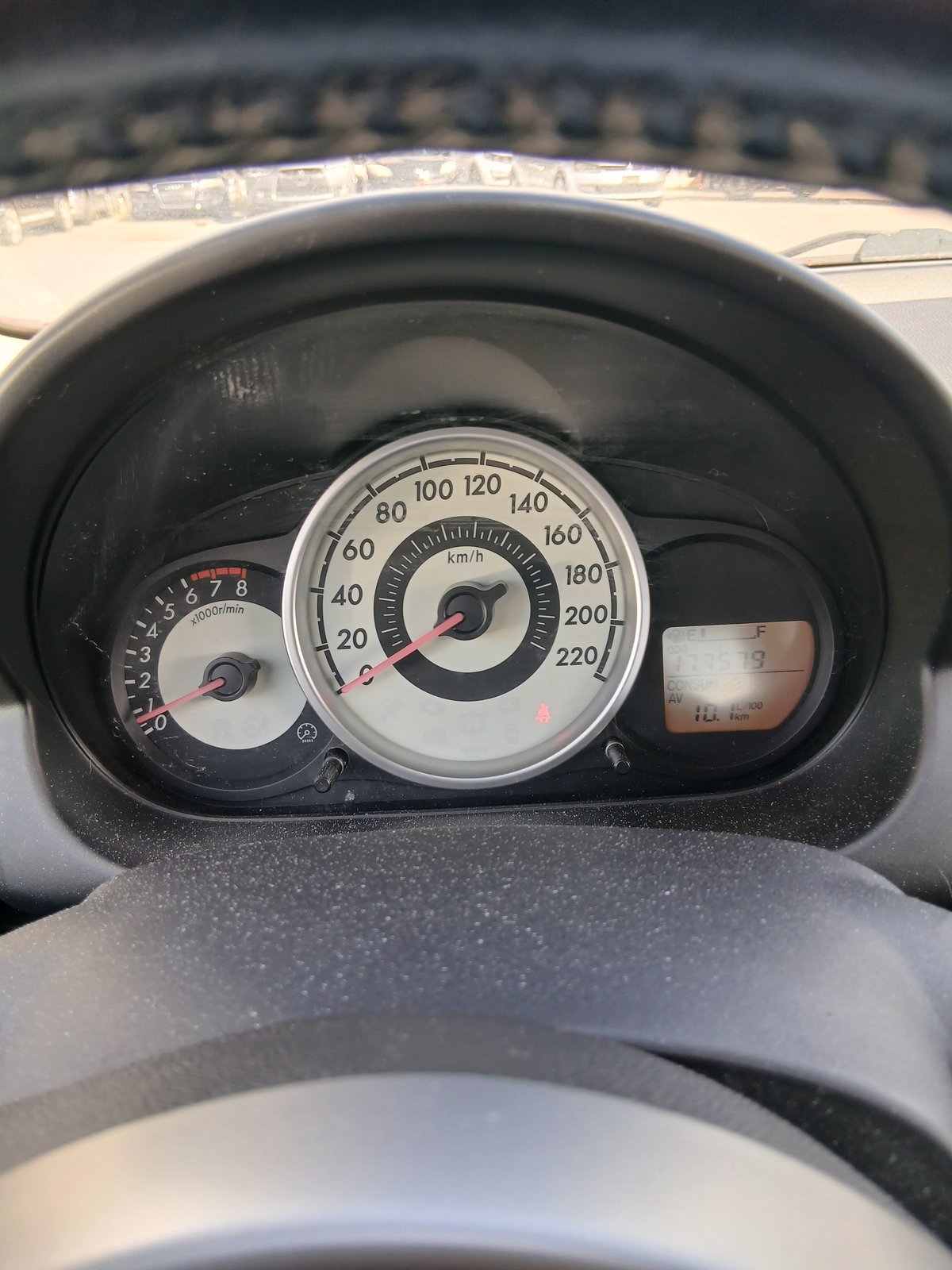 MAZDA 2 1.3i 16V Exclusive, Benzin, Occasion / Gebraucht, Handschaltung - 7