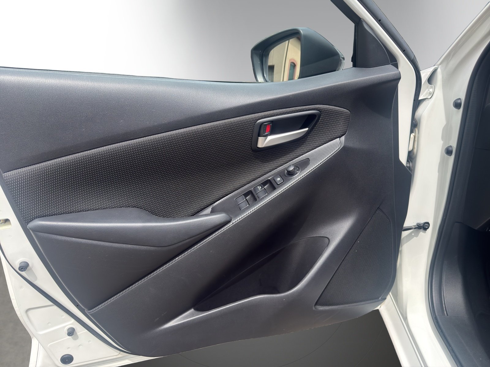 MAZDA 2 G 90 Homura, Benzin, Occasion / Gebraucht, Automatik - 7