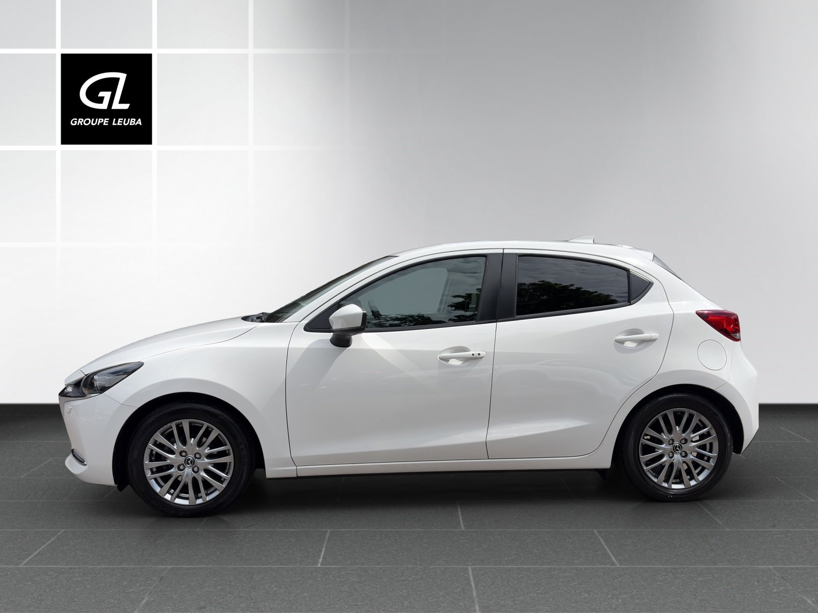 MAZDA 2 G 90 Revolution, Petrol, Second hand / Used, Automatic - 3