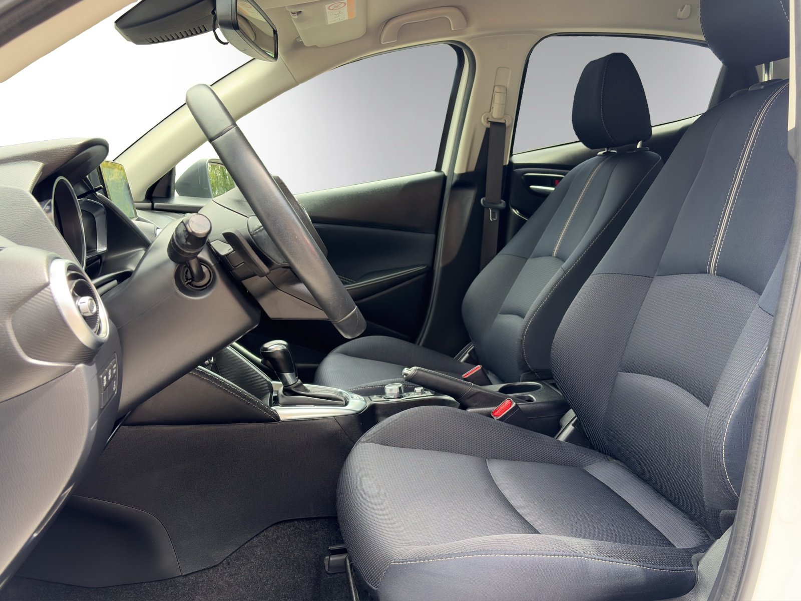 MAZDA 2 G 90 Revolution, Petrol, Second hand / Used, Automatic - 7
