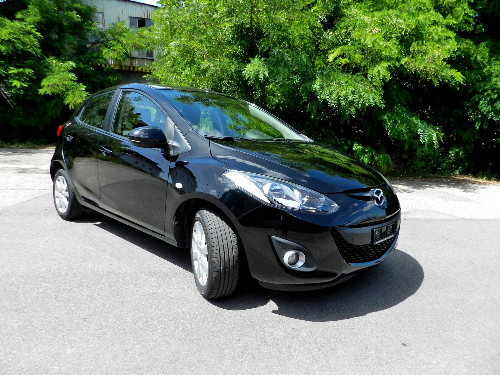 MAZDA 2 1.3i 16V Exclusive, Petrol, Second hand / Used, Manual - 5