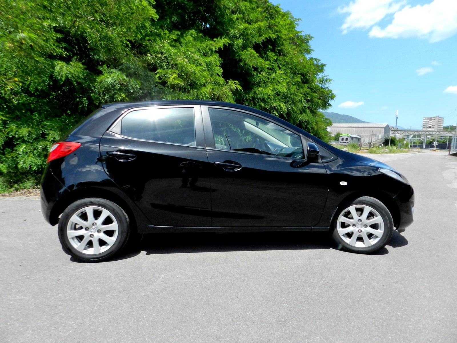 MAZDA 2 1.3i 16V Exclusive, Petrol, Second hand / Used, Manual - 7