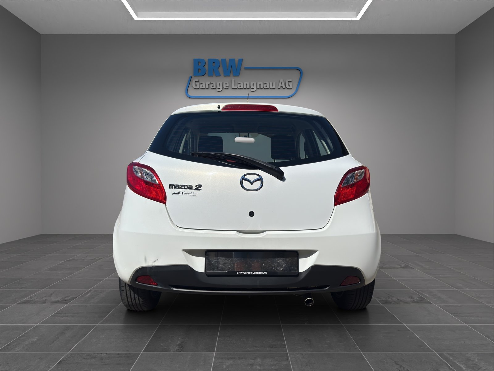 MAZDA 2 1.5i 16V Exclusive Automatic, Petrol, Second hand / Used, Automatic - 4