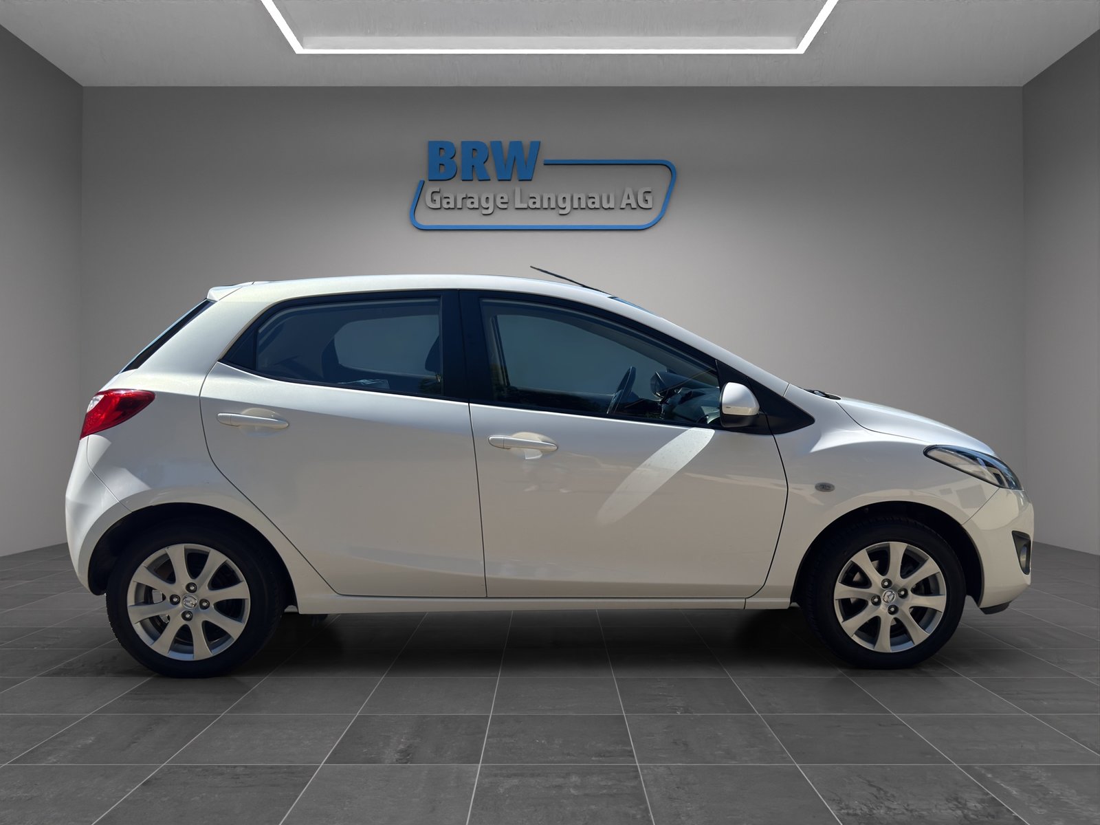 MAZDA 2 1.5i 16V Exclusive Automatic, Petrol, Second hand / Used, Automatic - 6