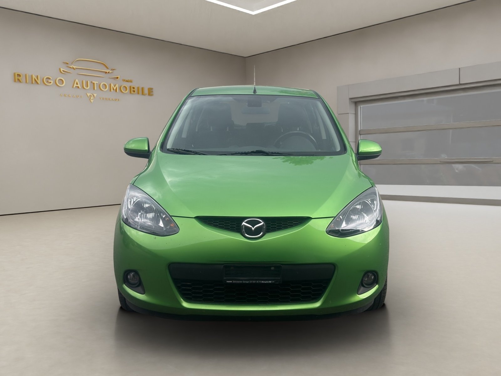 MAZDA 2 1.3i 16V Exclusive, Petrol, Second hand / Used, Manual - 2