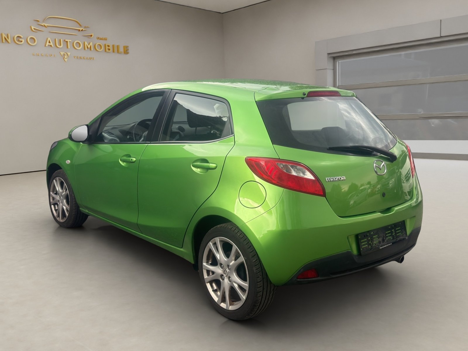 MAZDA 2 1.3i 16V Exclusive, Petrol, Second hand / Used, Manual - 5