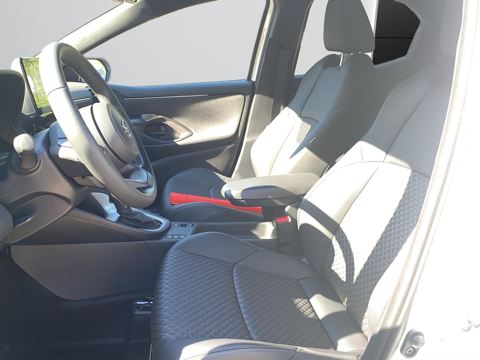 MAZDA 2 Hybrid Homura, Hybride Intégral Essence/Électricité, Voiture de démonstration, Automatique - 5