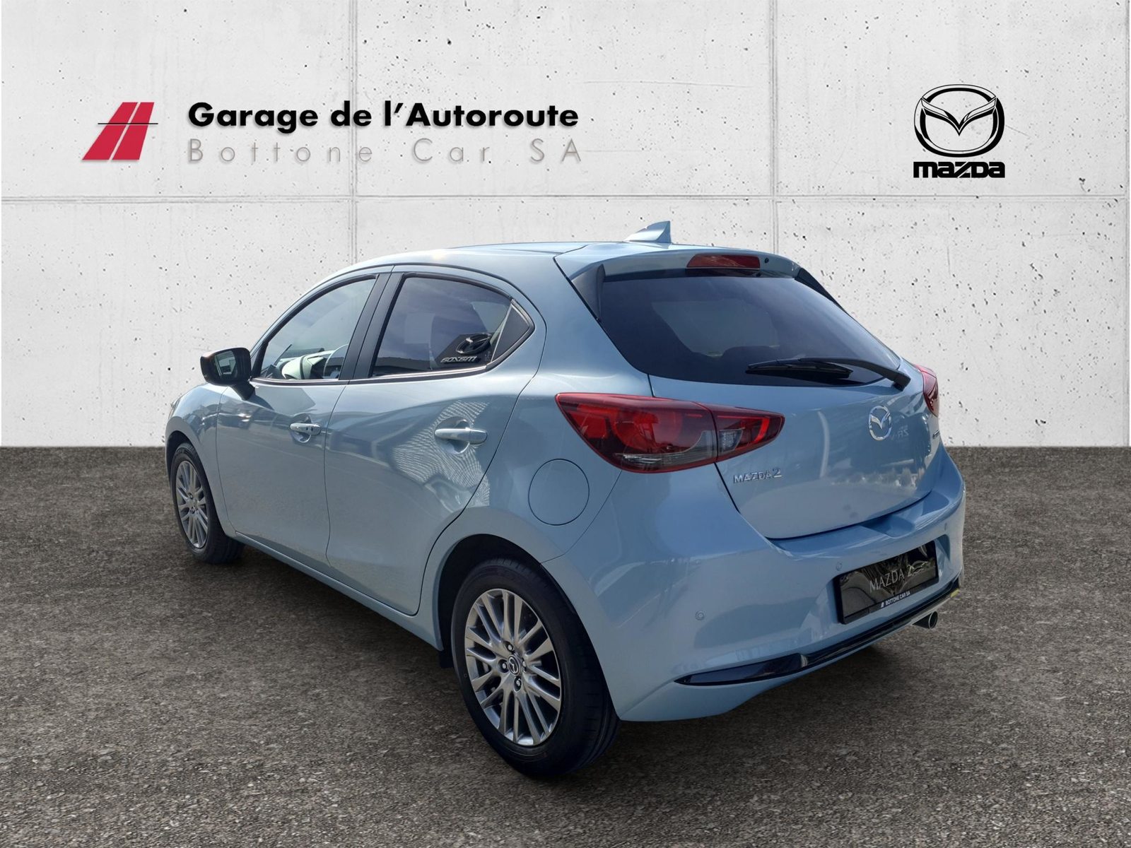 MAZDA 2 1.5 90 Exclusive-Line, Petrol, New car, Automatic - 3
