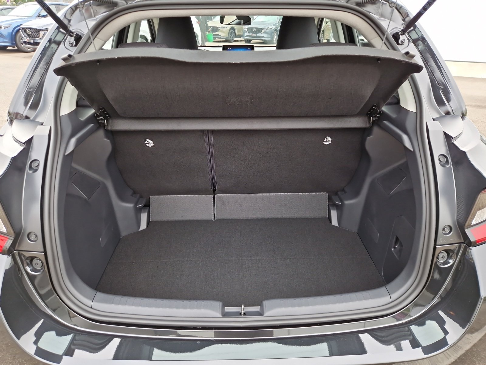 MAZDA 2 1.5 Hybrid Exclusive-Line 116 PS Automat, Full-Hybrid Petrol/Electric, New car, Automatic - 6