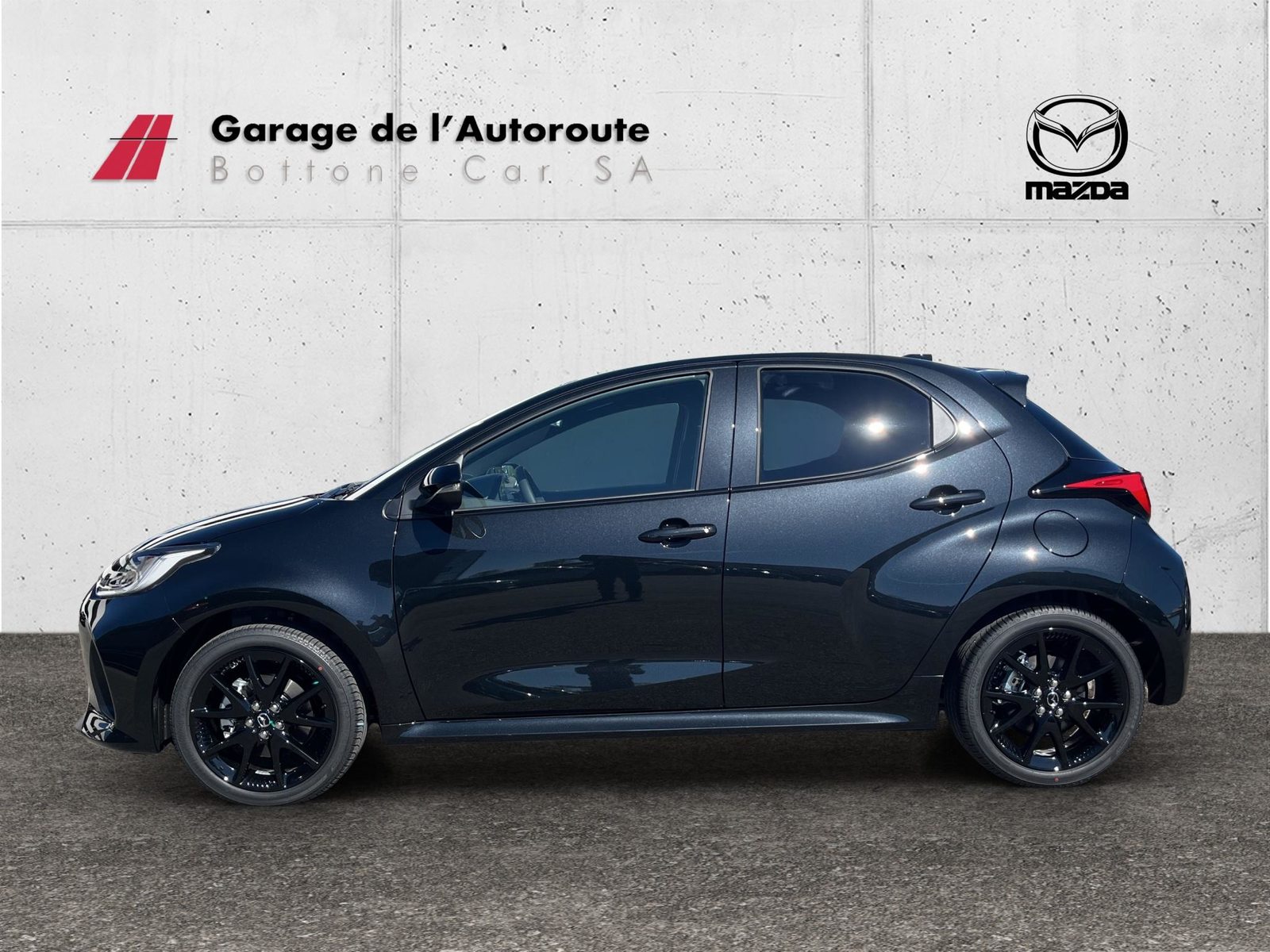 MAZDA 2 1.5 Hybrid Homura, Hybride Integrale Benzina/Elettrica, Auto nuove, Automatico - 2