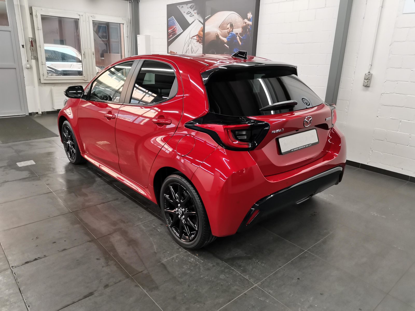 MAZDA 2 1.5 Hybrid Homura, Voll-Hybrid Benzin/Elektro, Neuwagen, Automatik - 4
