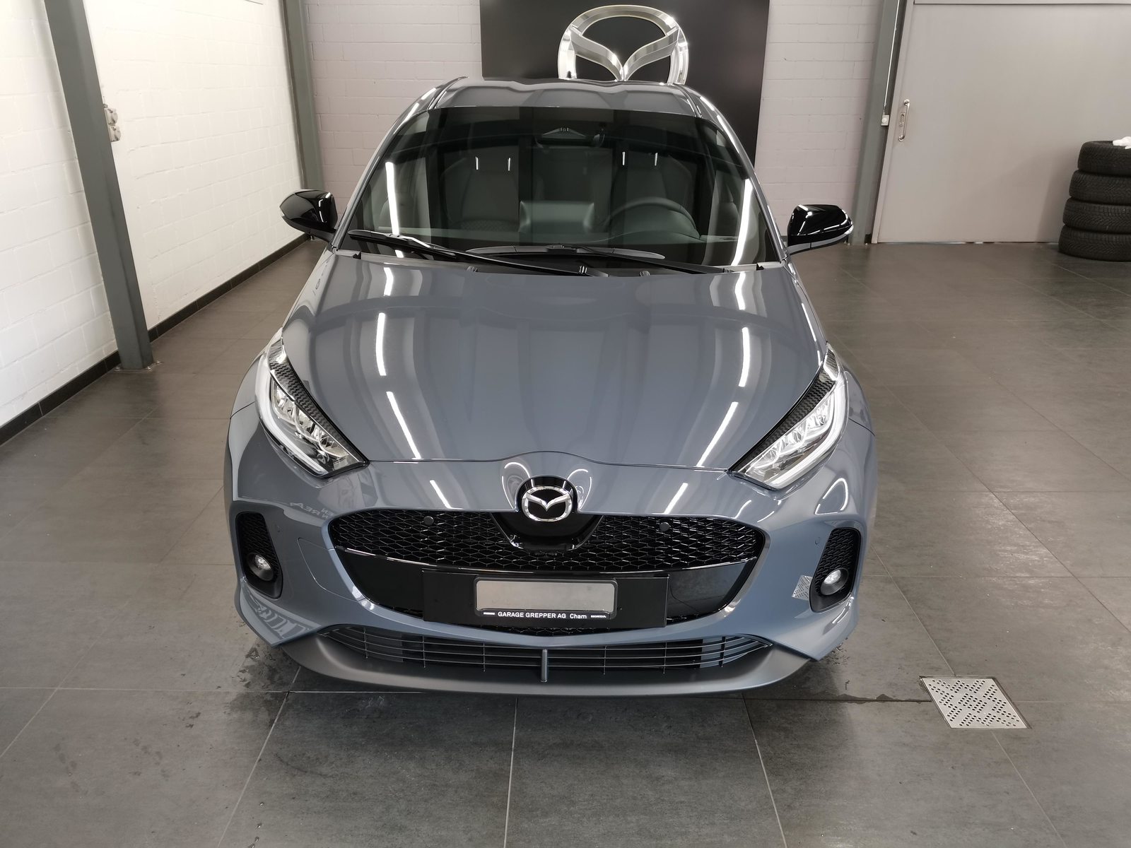 MAZDA 2 1.5 Hybrid Homura, Voll-Hybrid Benzin/Elektro, Neuwagen, Automatik - 2