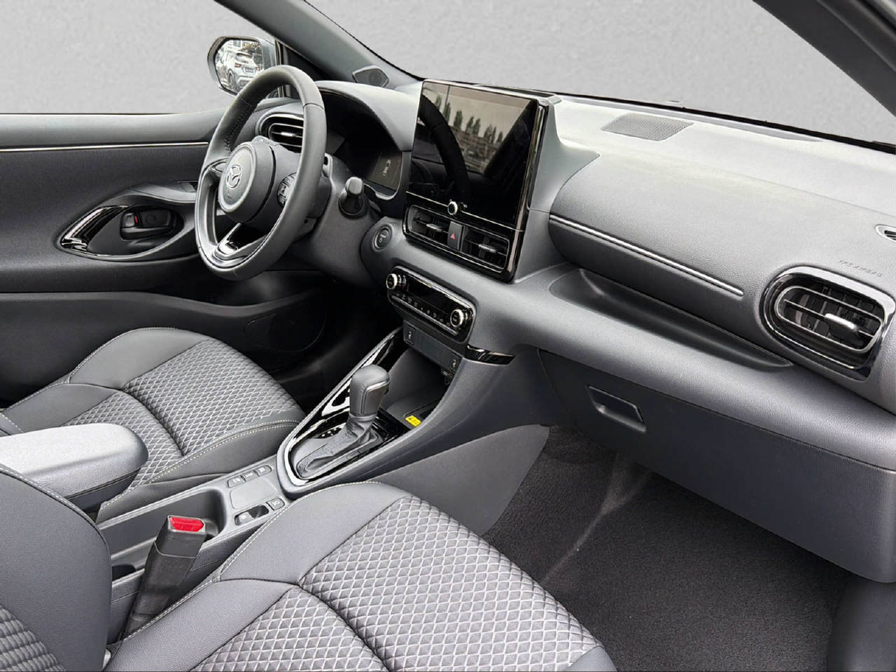 MAZDA 2 1.5 Hybrid Homura Plus, Hybride Intégral Essence/Électricité, Voiture nouvelle, Automatique - 6