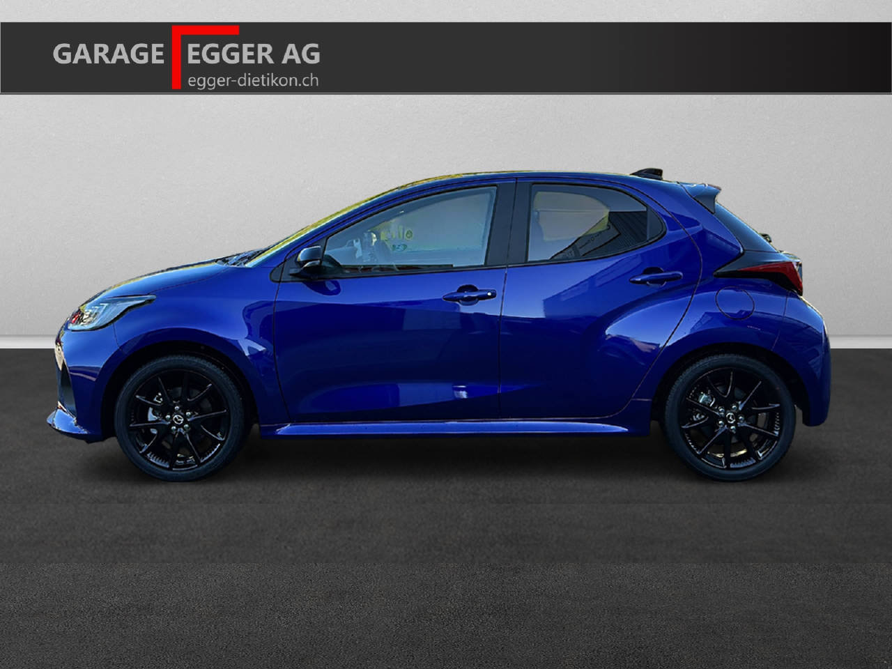 MAZDA 2 1.5 Hybrid Homura Plus, Hybride Intégral Essence/Électricité, Voiture nouvelle, Automatique - 2