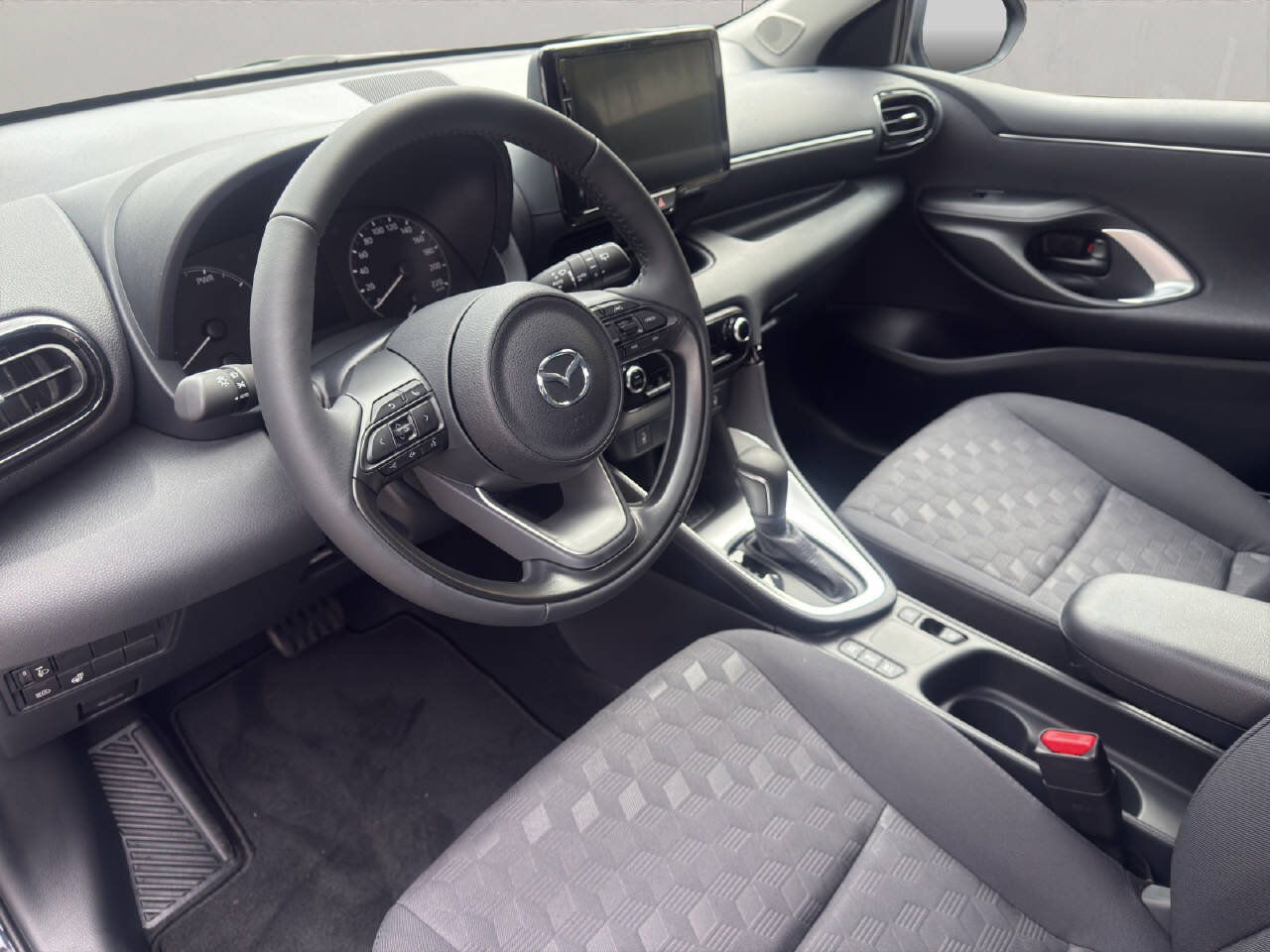 MAZDA 2 1.5 Hybrid 116 PS Exclusive-Line, Full-Hybrid Petrol/Electric, New car, Automatic - 5