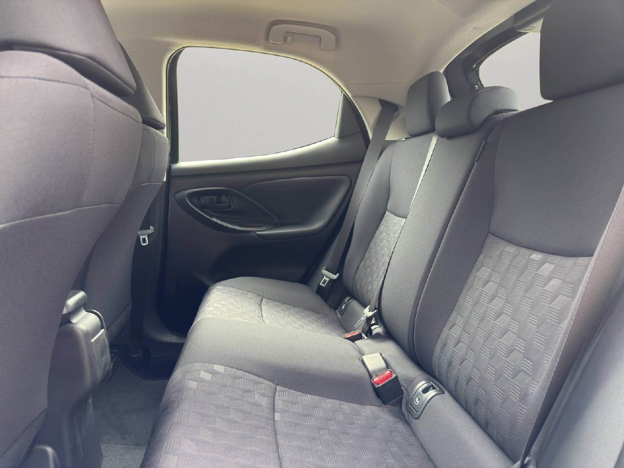 MAZDA 2 1.5 Hybrid 116 PS Exclusive-Line, Full-Hybrid Petrol/Electric, New car, Automatic - 7