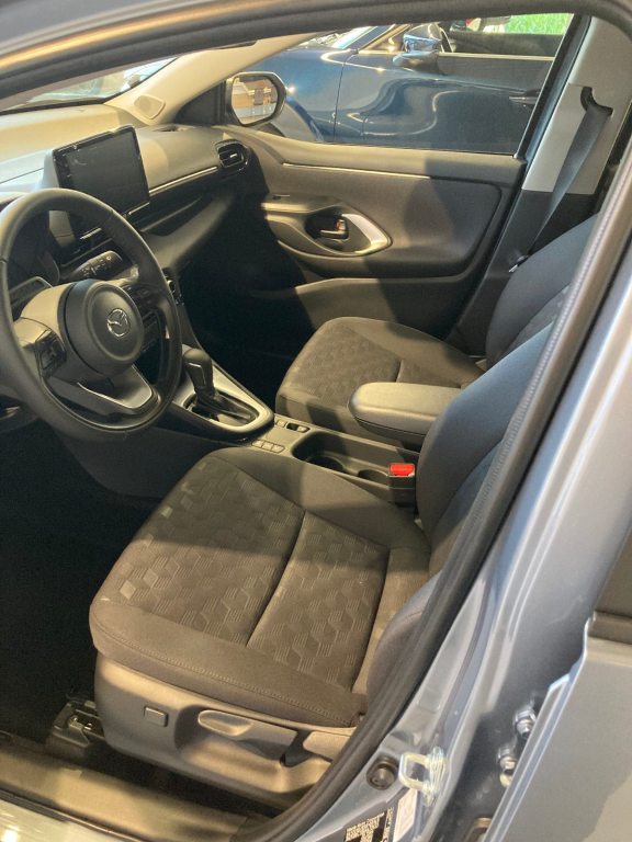 MAZDA 2 1.5 Hybrid Exclusive-Line, Hybride Intégral Essence/Électricité, Voiture nouvelle, Automatique - 4