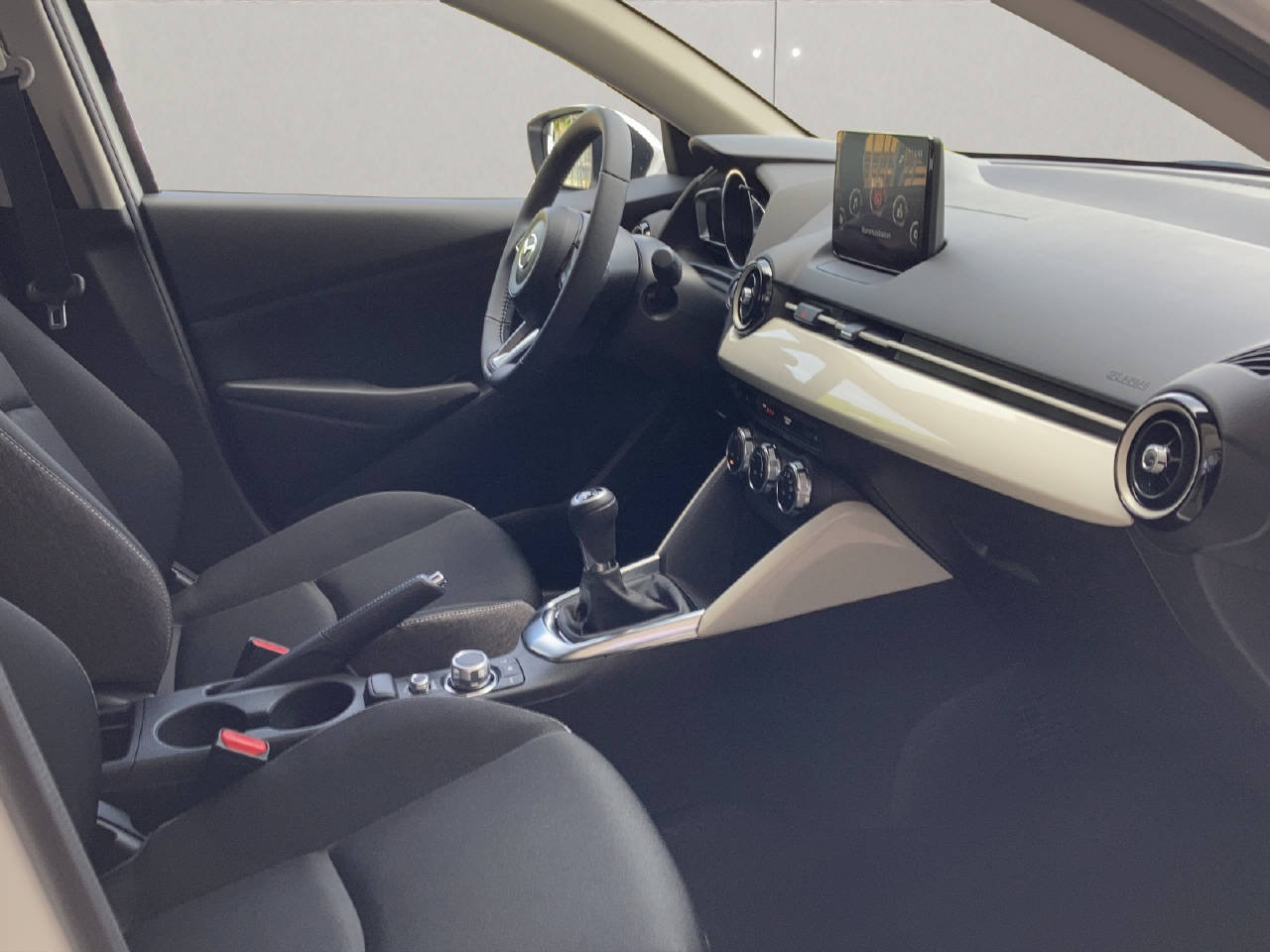 MAZDA 2 1.5 115 PS Exclusive-Line, Mild-Hybrid Benzin/Elektro, Occasion / Gebraucht, Handschaltung - 6