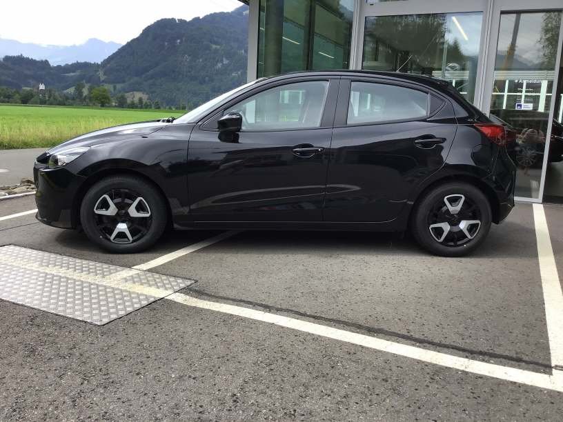 MAZDA 2 1.5 90 Centre-Line, Petrol, Second hand / Used, Automatic - 4