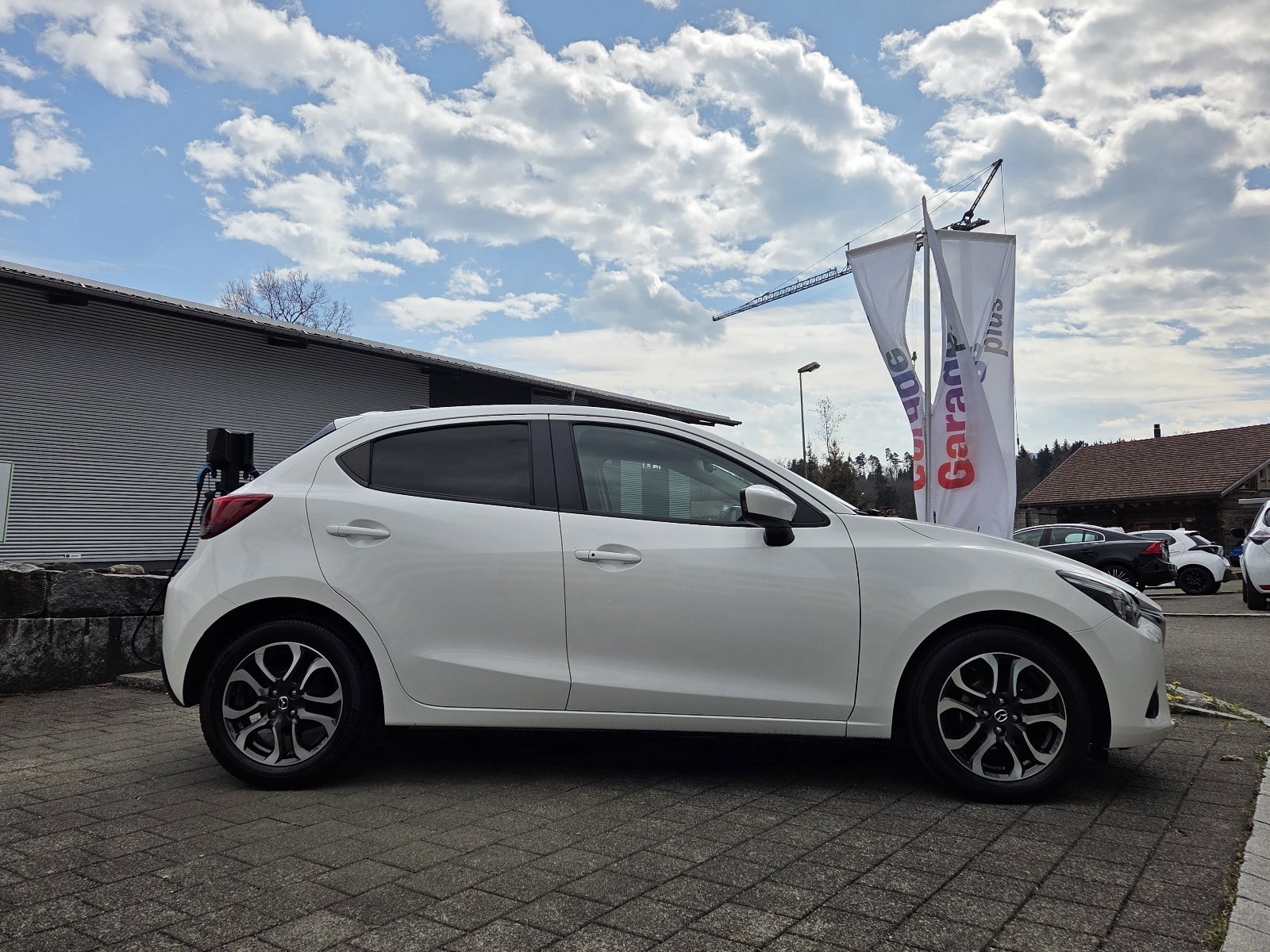 MAZDA 2 1.5 90 Revolution, Essence, Occasion / Utilisé, Automatique - 4