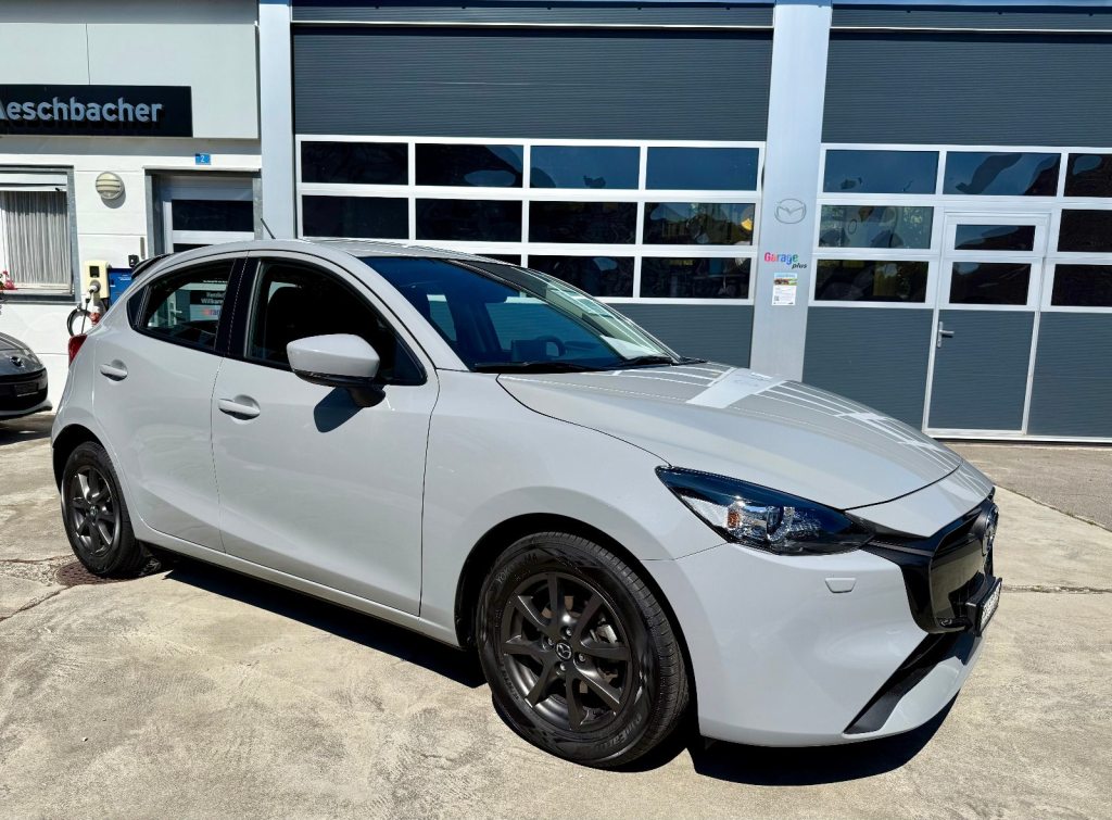 MAZDA 2 1.5 90 Centre-Line Convenience Pack, Benzin, Occasion / Gebraucht, Automatik - 3