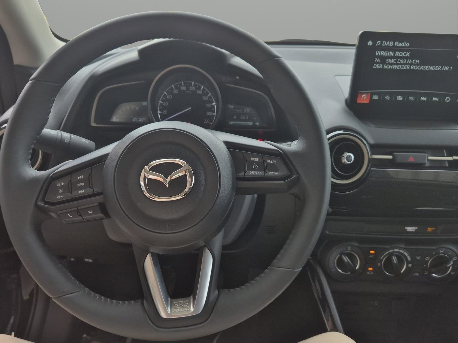 MAZDA 2 1.5 90 Center-Line, Mild-Hybrid Benzin/Elektro, Occasion / Gebraucht, Handschaltung - 7