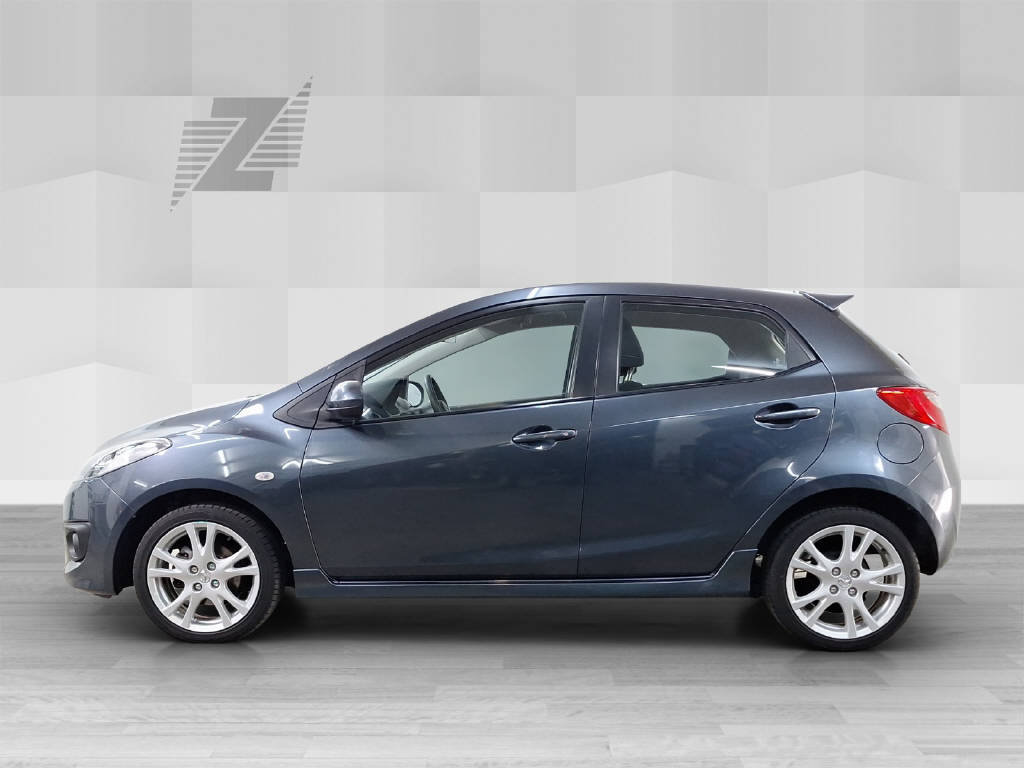 MAZDA 2 1.5 MZR Sport, Petrol, Second hand / Used, Manual - 2