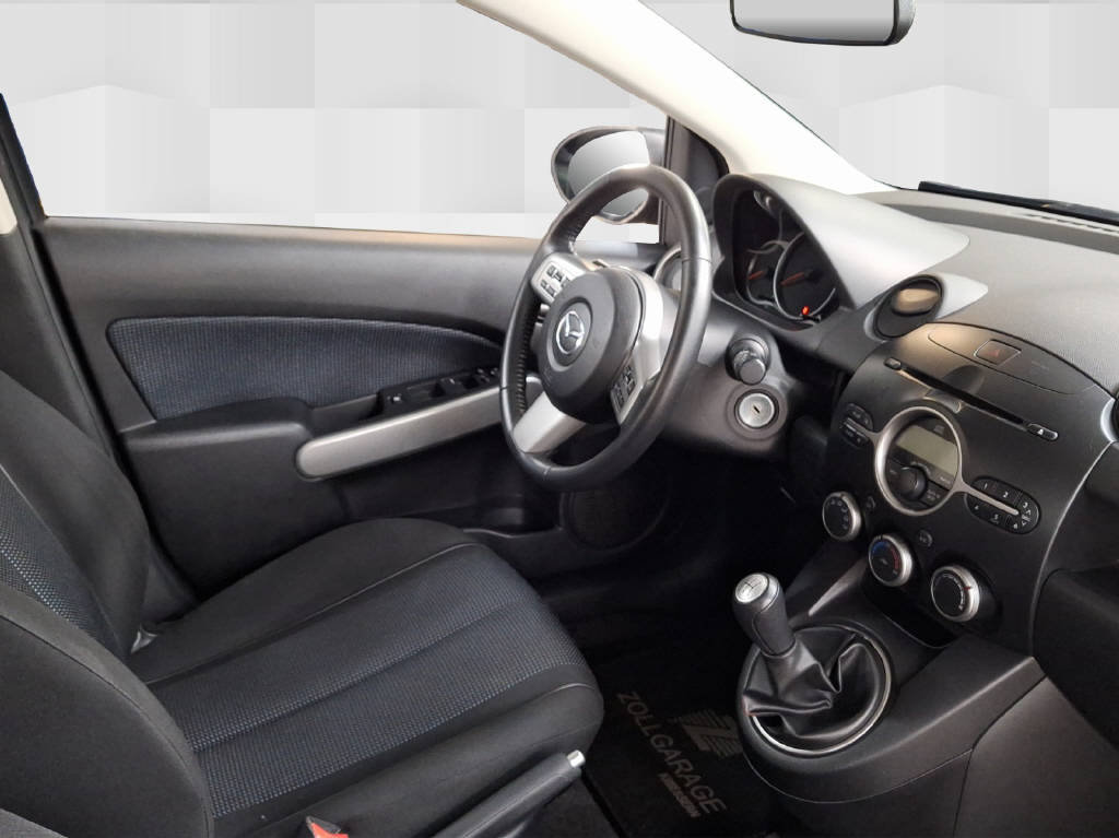 MAZDA 2 1.5 MZR Sport, Petrol, Second hand / Used, Manual - 5