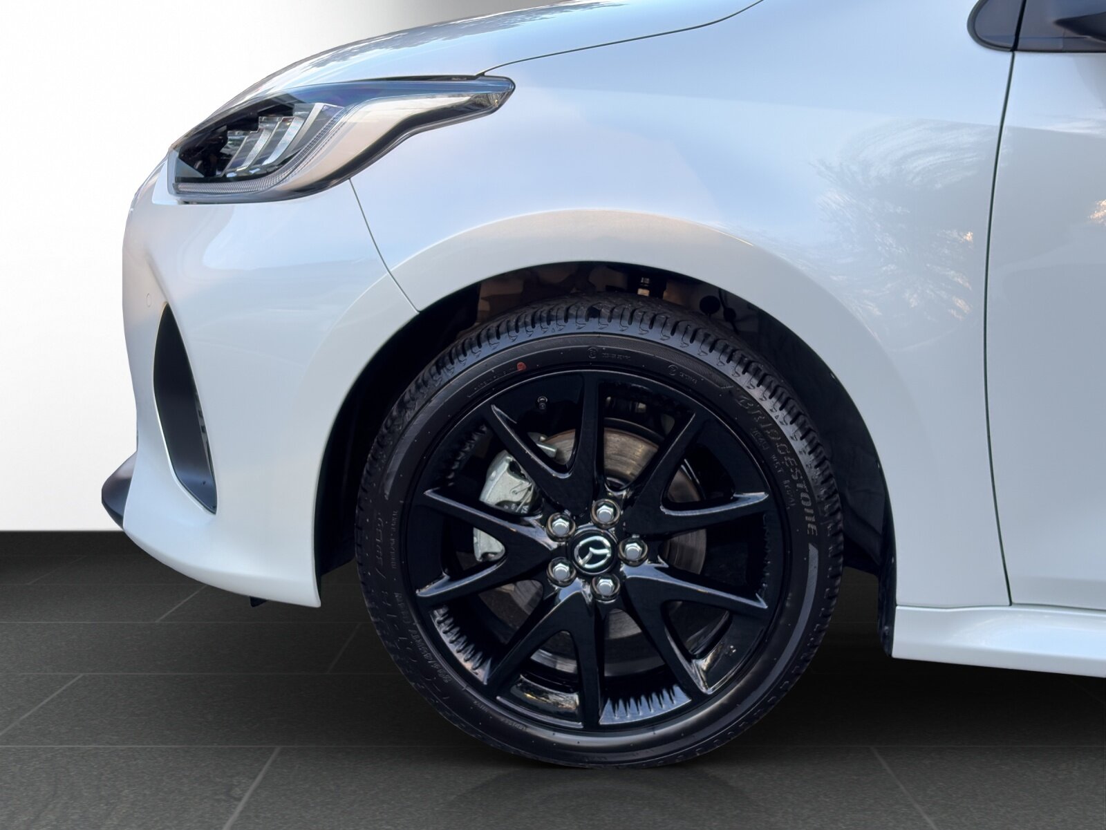 MAZDA 2 Hybrid Homura, Benzin, Occasion / Gebraucht, Automatik - 4