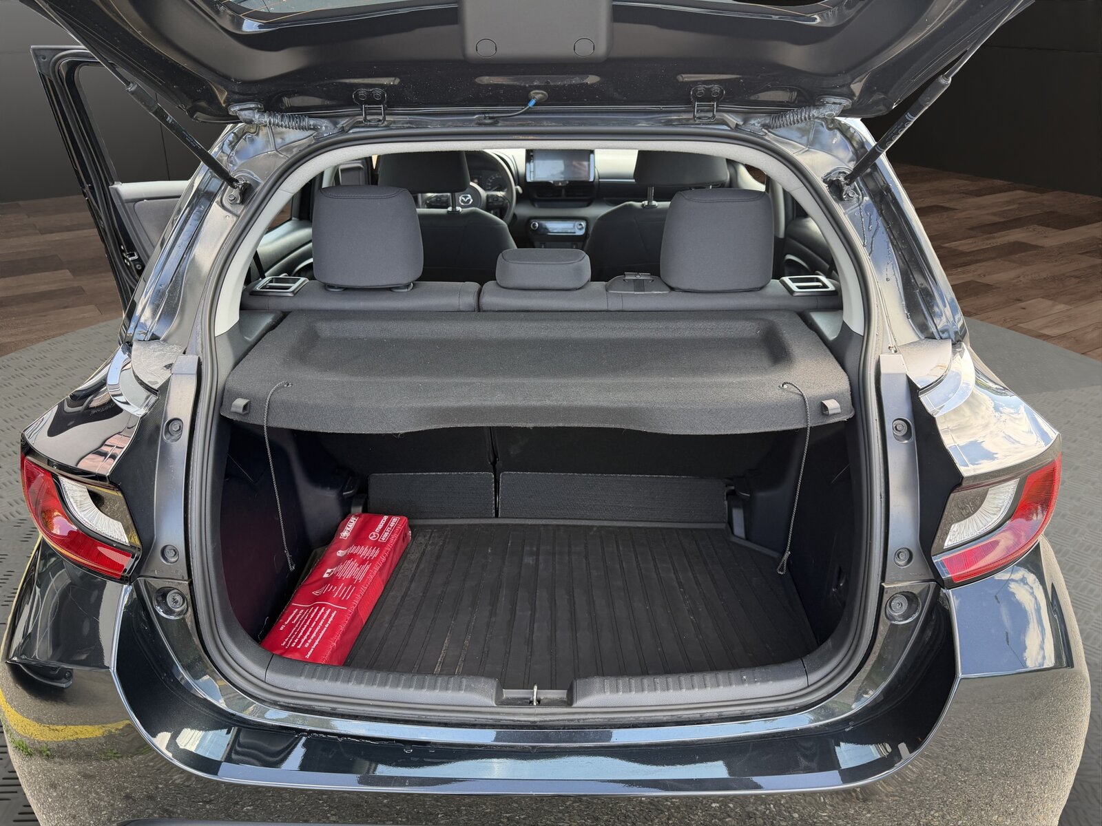 MAZDA 2 Hybrid Centre-line, Essence, Occasion / Utilisé, Automatique - 7
