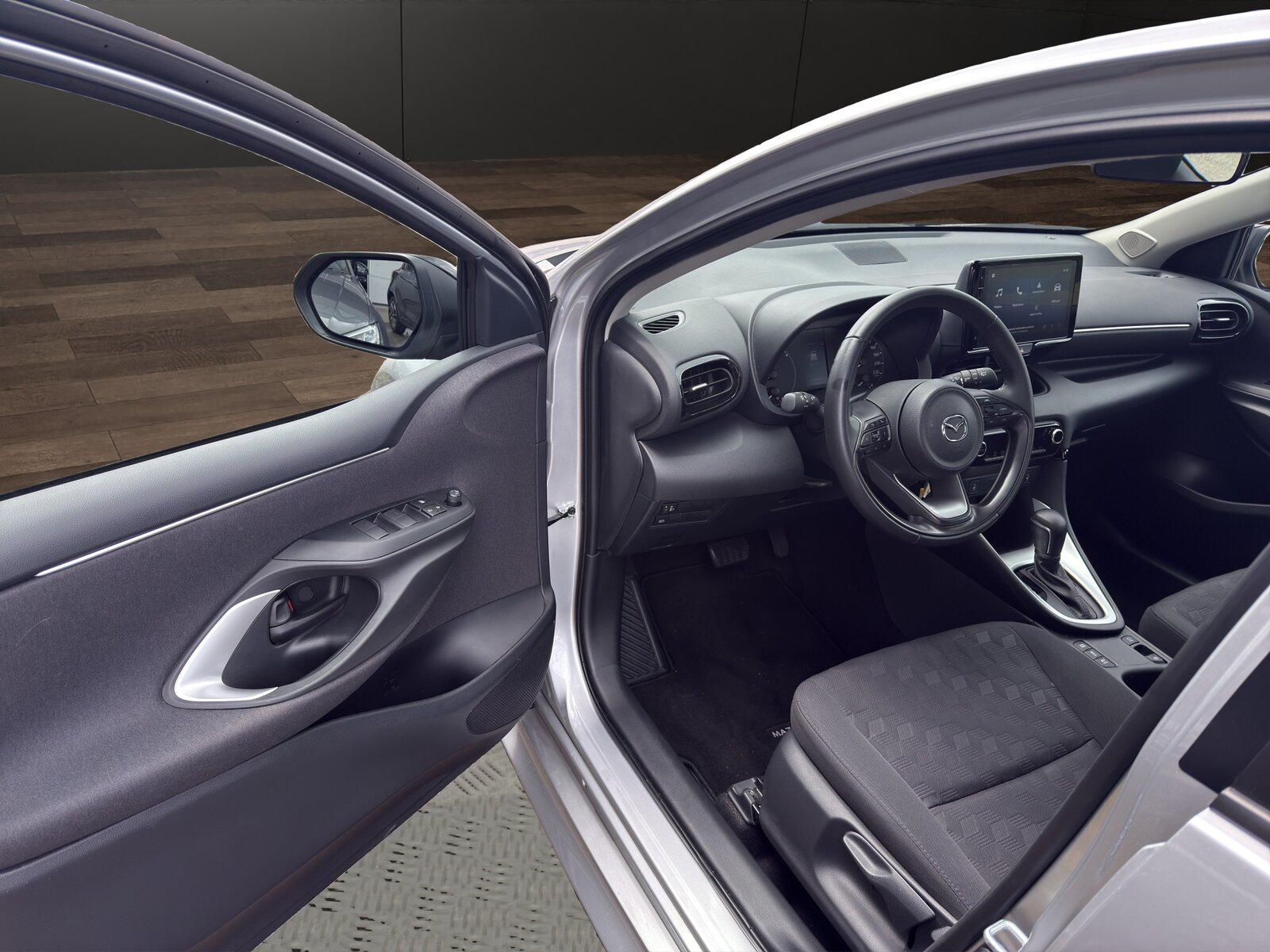 MAZDA 2 Hybrid Centre-line, Essence, Occasion / Utilisé, Automatique - 7