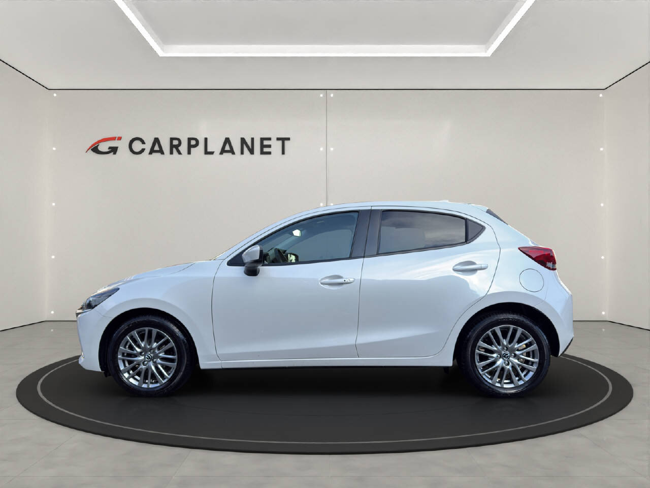 MAZDA 2 1.5 90 PS Revolution, Petrol, Second hand / Used, Automatic - 2