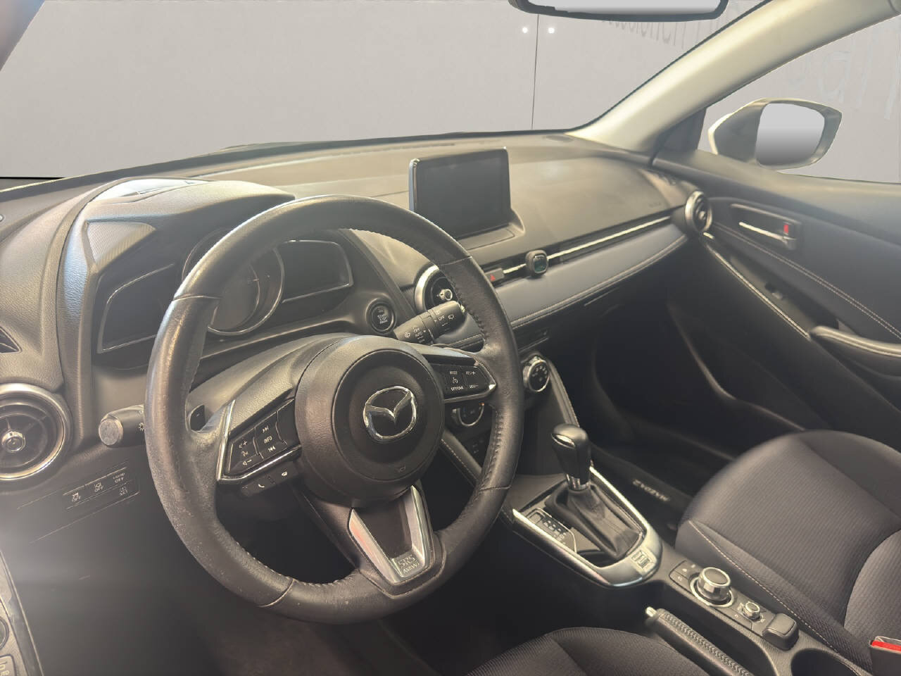 MAZDA 2 1.5 90 PS Revolution, Petrol, Second hand / Used, Automatic - 5