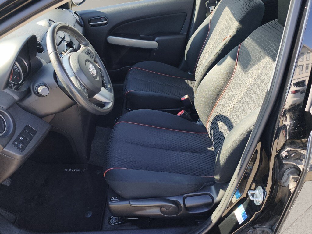 MAZDA 2 1.5 MZR Sport, Petrol, Second hand / Used, Manual - 3