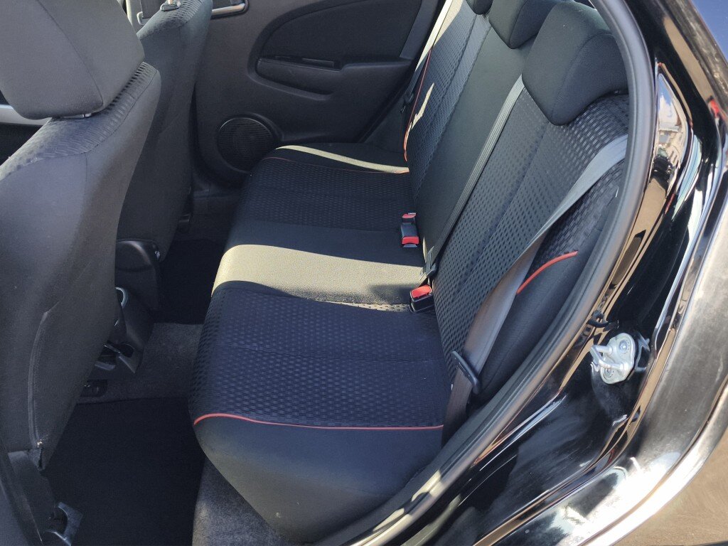 MAZDA 2 1.5 MZR Sport, Petrol, Second hand / Used, Manual - 4