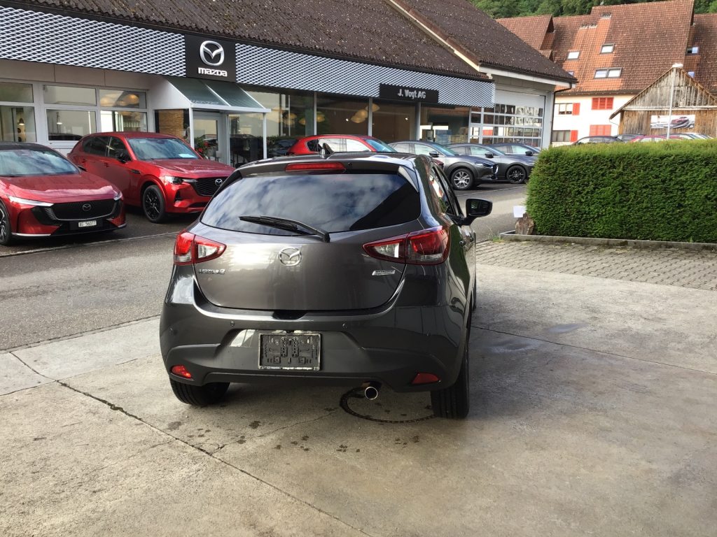 MAZDA 2 1.5 90 Revolution, Benzin, Occasion / Gebraucht, Automatik - 4