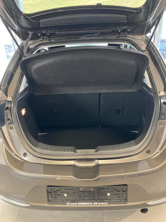 MAZDA 2 1.5 90 Revolution, Essence, Occasion / Utilisé, Automatique - 6