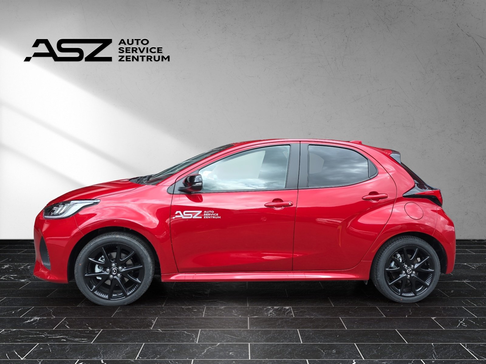 MAZDA 2 1.5 Hybrid Homura, Hybride Intégral Essence/Électricité, Voiture de démonstration, Automatique - 2