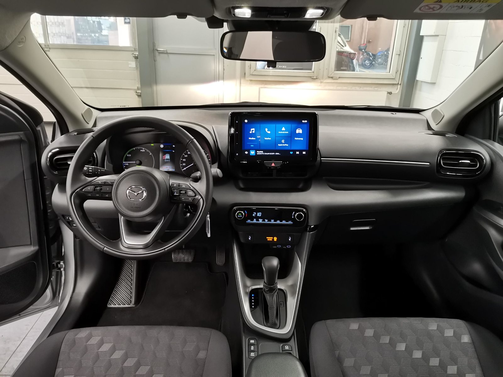 MAZDA 2 1.5 Hybrid Centre-Line, Hybride Integrale Benzina/Elettrica, Auto dimostrativa, Automatico - 7