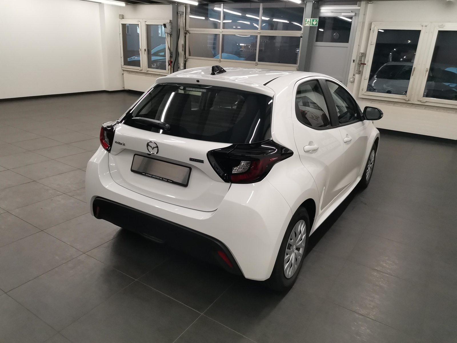 MAZDA 2 1.5 Hybrid Prime-Line, Full-Hybrid Petrol/Electric, Ex-demonstrator, Automatic - 5