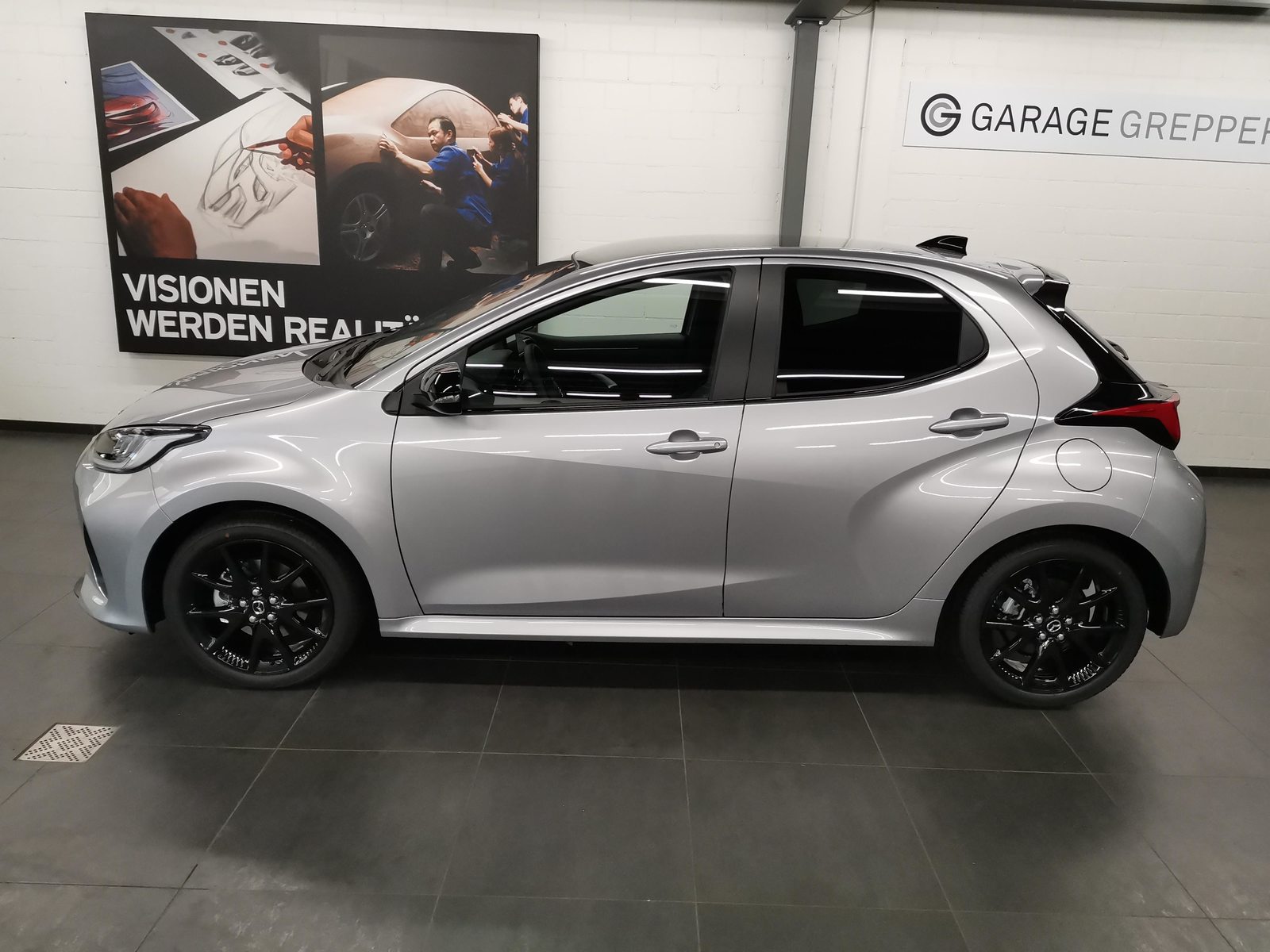 MAZDA 2 1.5 Hybrid Homura Plus, Hybride Integrale Benzina/Elettrica, Auto dimostrativa, Automatico - 3