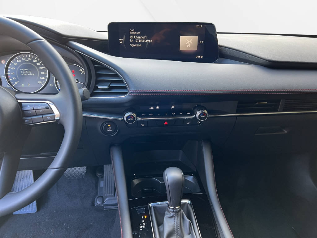 MAZDA 3 Hatchback 2.0 186 Homura AWD, Hybride Léger Essence/Électricité, Voiture nouvelle, Automatique - 7