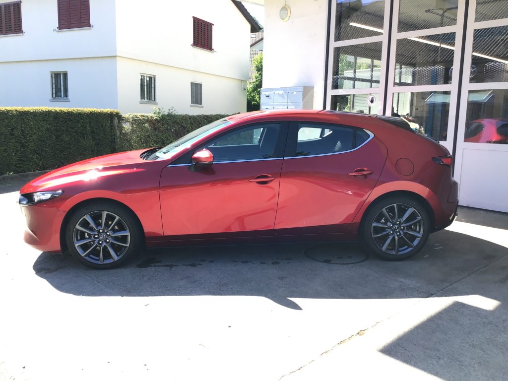 MAZDA 3 2.0 150 Ambition Plus, Mild-Hybrid Benzin/Elektro, Occasion / Gebraucht, Automatik - 2