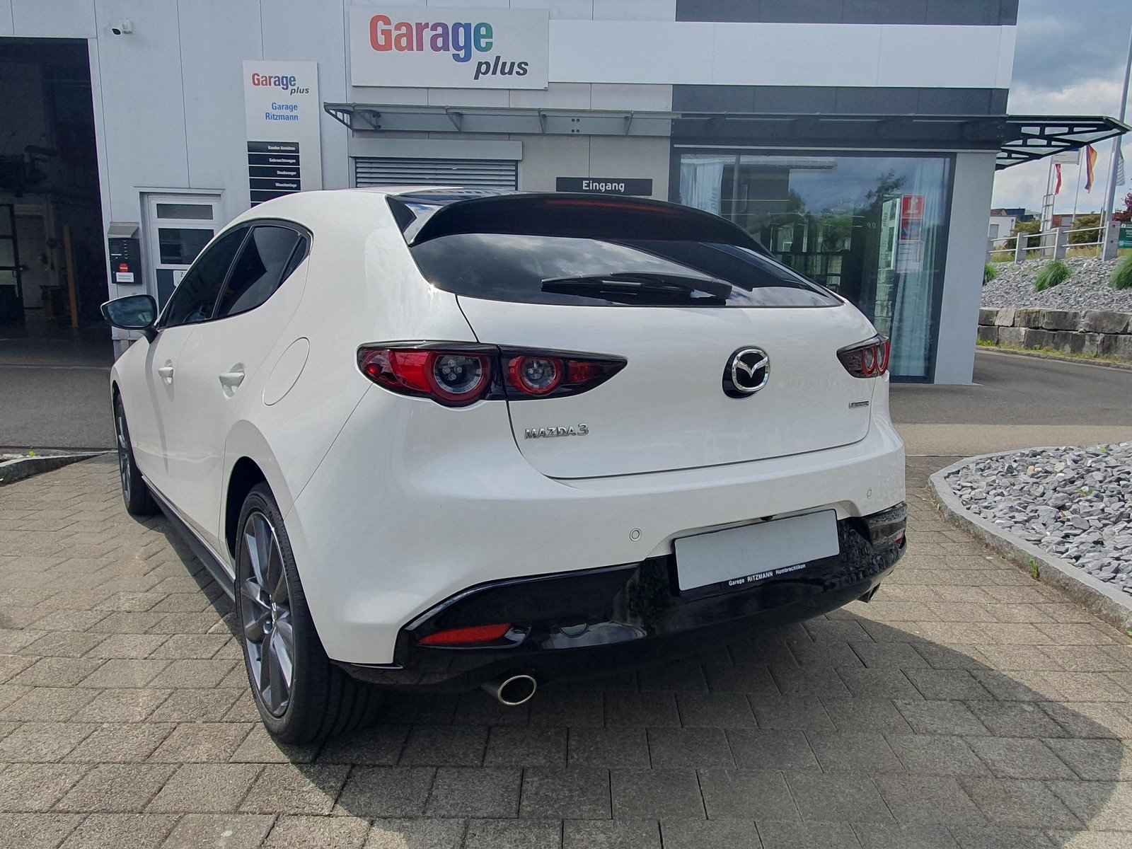 MAZDA 3 Hatchback 2.0 150 Ambition Plus, Hybride Léger Essence/Électricité, Occasion / Utilisé, Automatique - 3