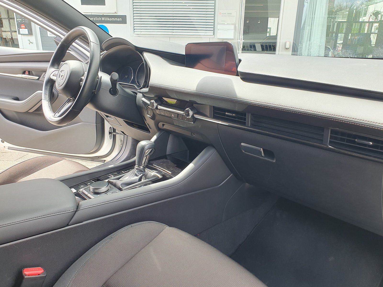MAZDA 3 Hatchback 2.0 150 Ambition Plus, Hybride Léger Essence/Électricité, Occasion / Utilisé, Automatique - 6