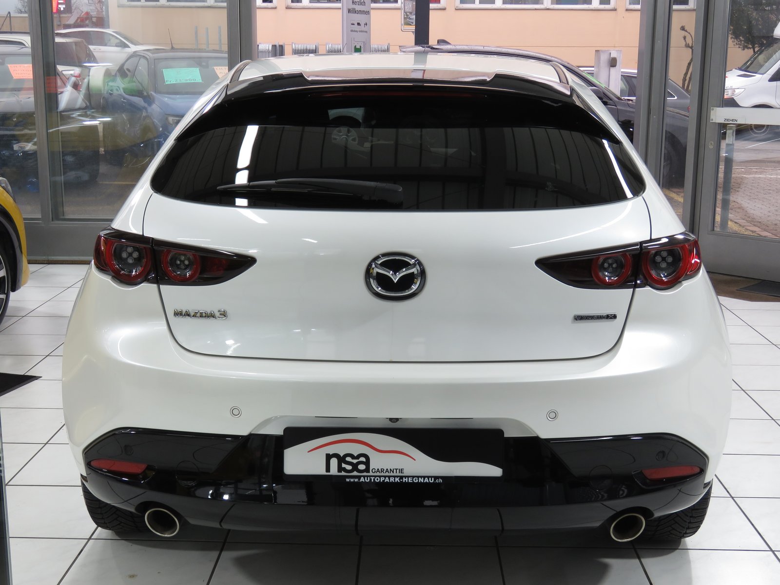 MAZDA 3 Hatchback SKYACTIV-X M Hybrid 180 Ambition Automat, Mild-Hybrid Petrol/Electric, Second hand / Used, Automatic - 5