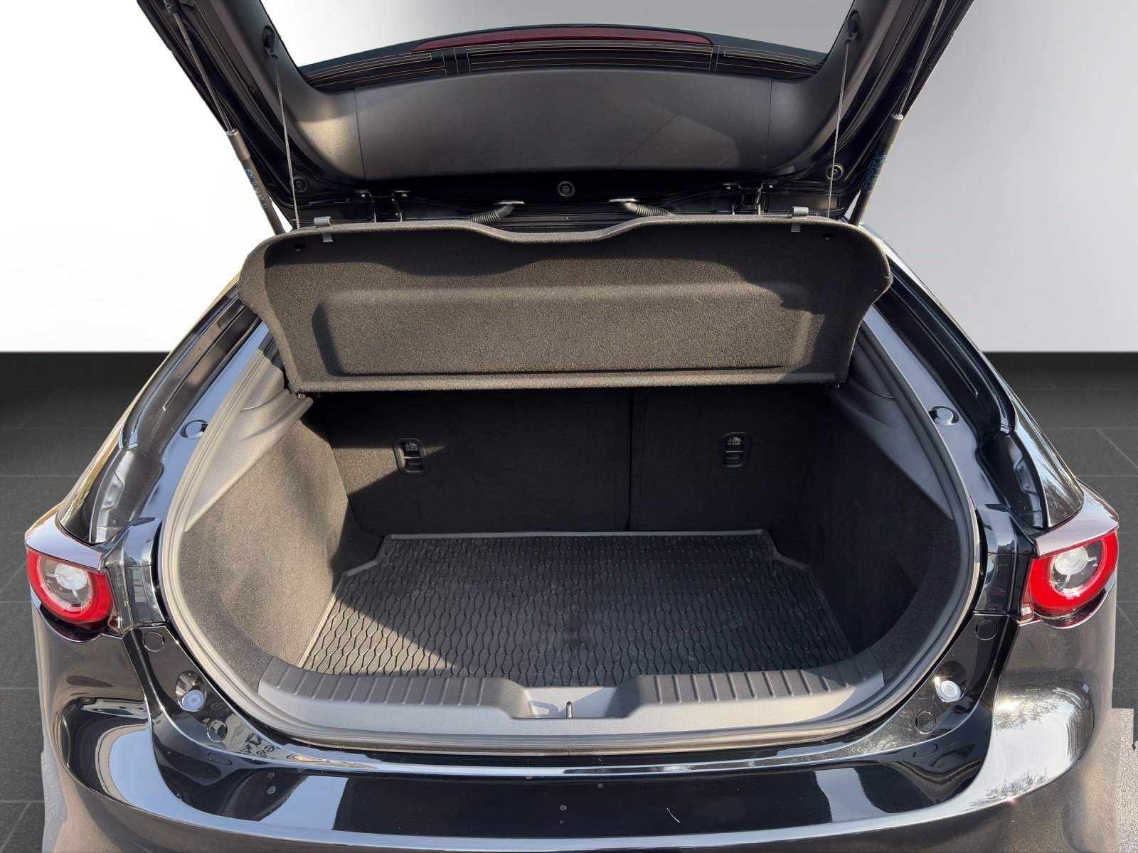 MAZDA 3 HB G 140 Homura A, Mild-Hybrid Benzin/Elektro, Occasion / Gebraucht, Automat - 7