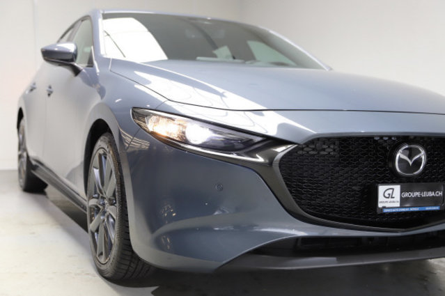 MAZDA 3 HB G 140 Centre Line A, Hybride Léger Essence/Électricité, Occasion / Utilisé, Automatique - 2