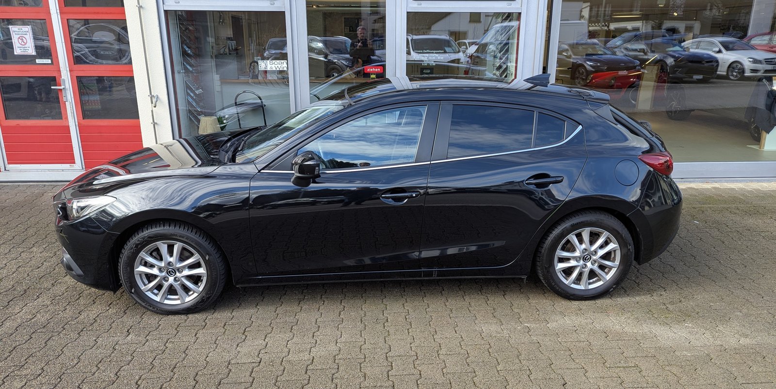 MAZDA 3 2.2 16V CD Revolution, Diesel, Second hand / Used, Manual - 4